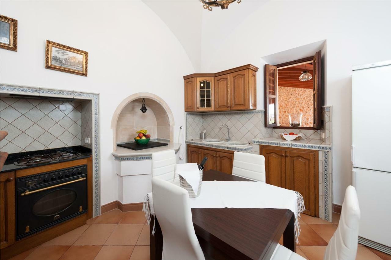 Son Moll Villa Petra (Mallorca)